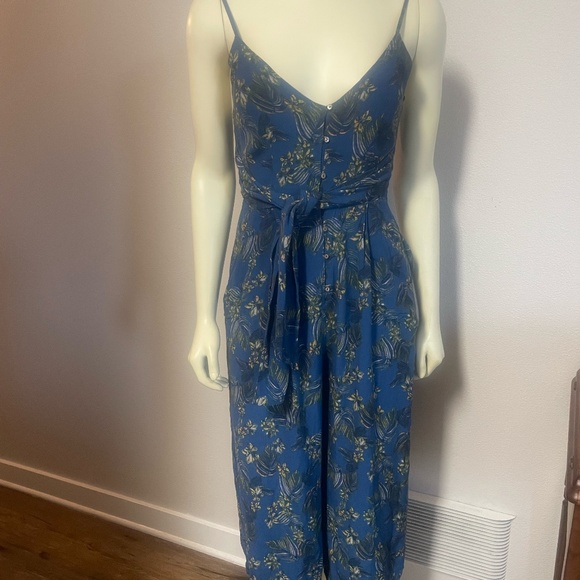Free People Pants - Free People JUMPSUIT Blue w/ Tropical Floral Pattern SIZE 0 "Hot Tropics" Style